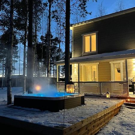 Luxurious Villa Snow With Jacuzzi Rovaniemi Exterior foto